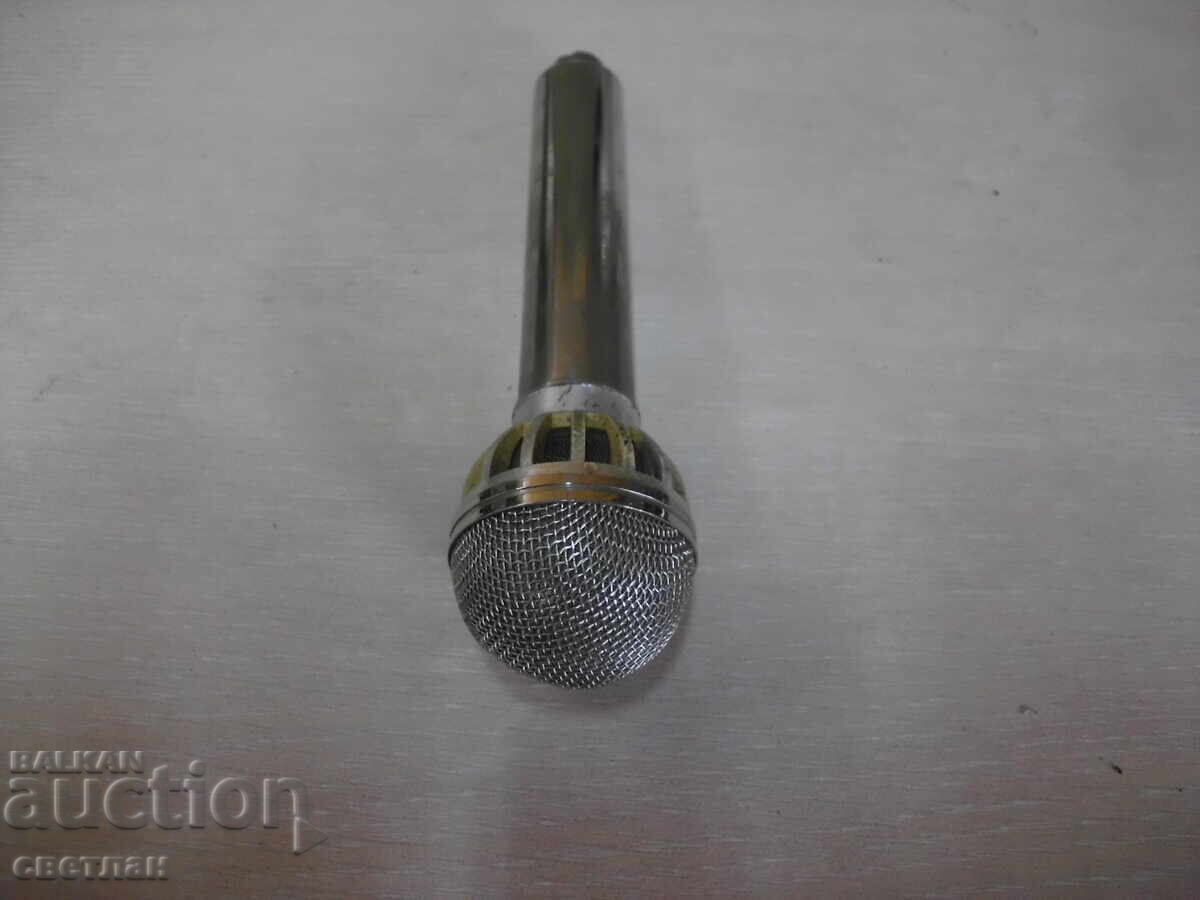 παλιό μικρόφωνο με τιμή 11.00 BGN | € 5.62