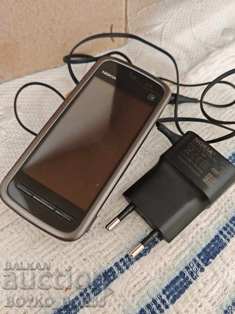 Telefon Original NOKIA 5230 cu Încărcător cu preț 59.00 BGN | € 30.17