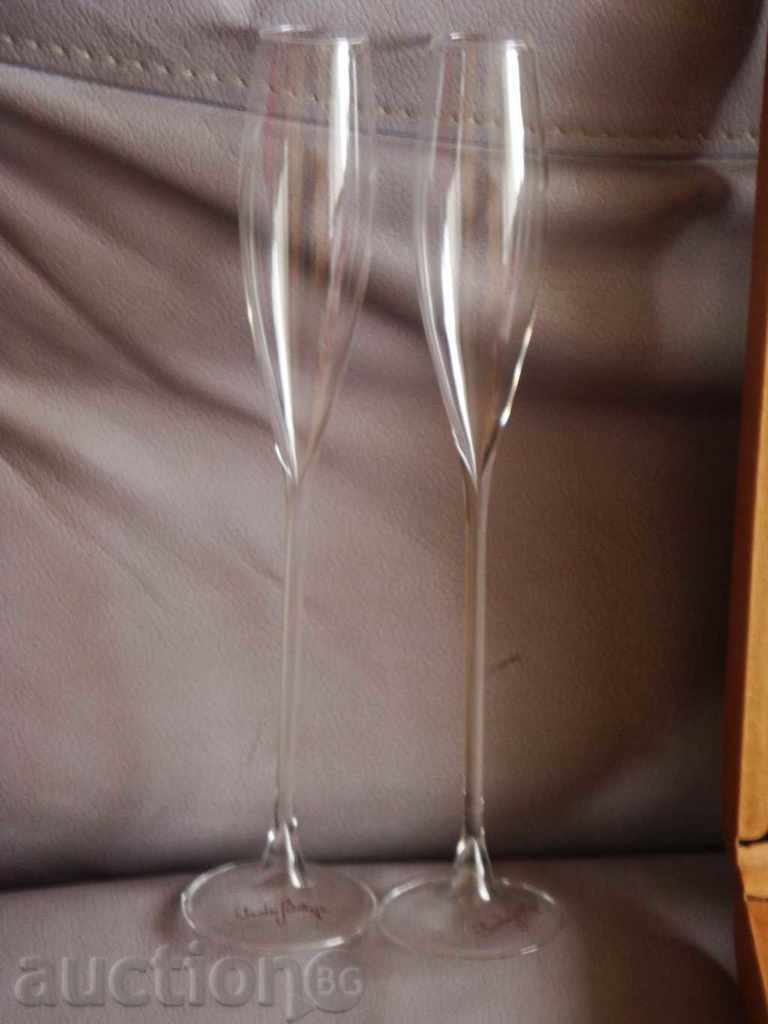Auction  2 glasses of champagne - designer