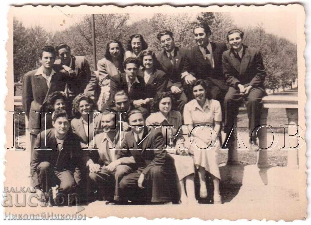 May 1, 1949 Small Old Photo Sofia Medical Students D796 May 1, 1949 Small Old Photo Sofia Medical Students D796