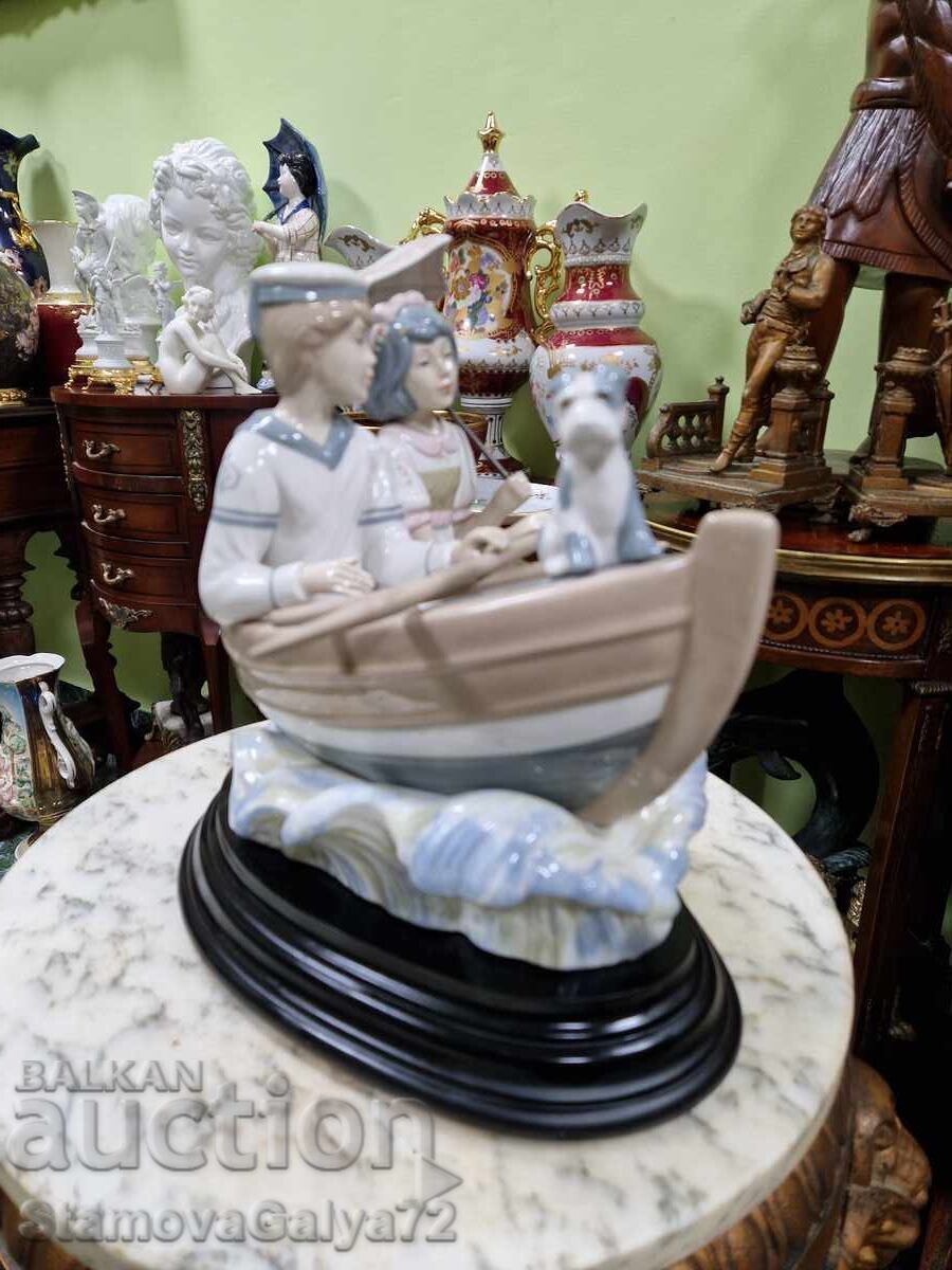 Large Spanish Porcelain Figure Figurine Composition - 5