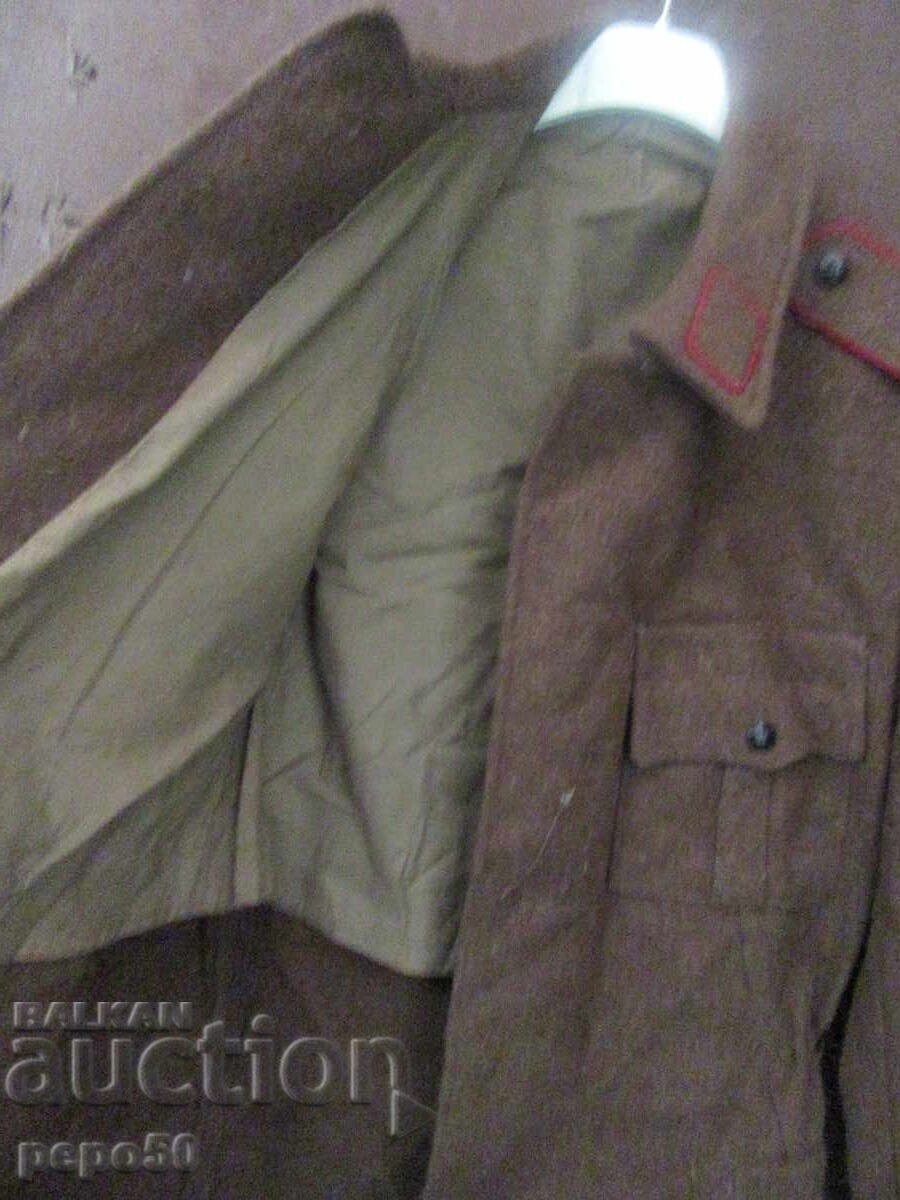 Аукцион НОВА ВОЙНИШКА КУРТКА + КЕПЕ , ТИП "ВЪШКАРНИК"