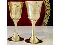 Δύο αγγλικά μπρούτζινα ποτήρια για ρακί, μπαρόκ