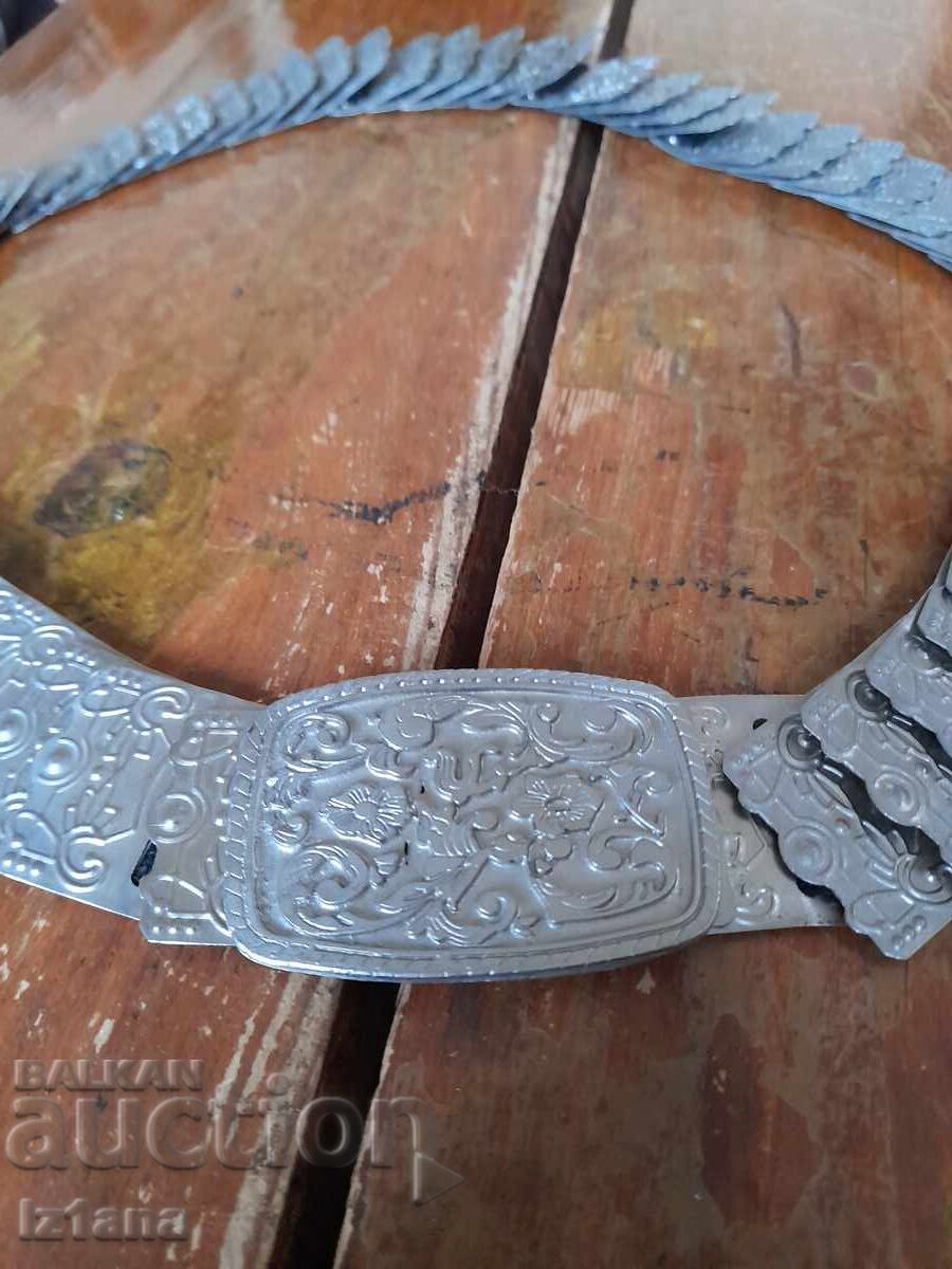 Cureaua pentru costum popular cu preț 43.00 BGN | € 21.99