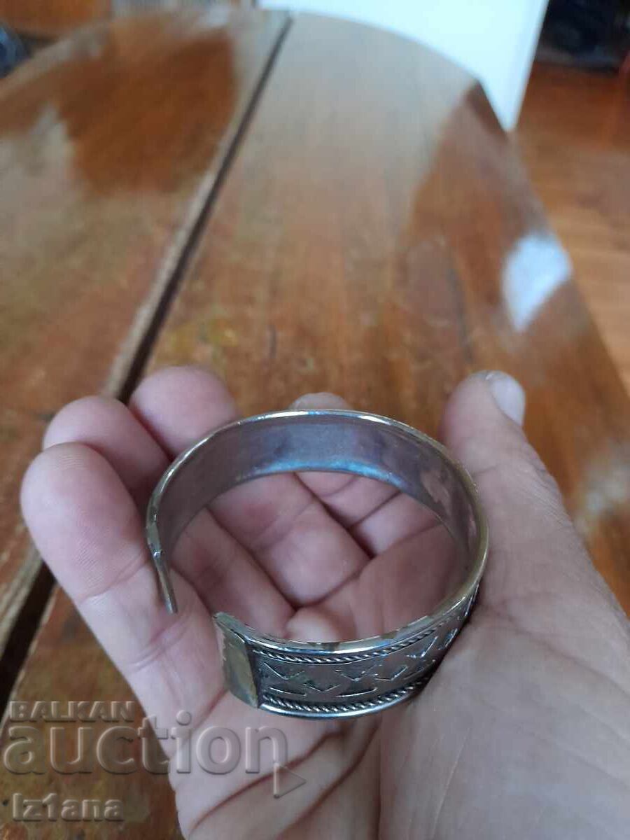 Παράδοση Παλιό βραχιόλι