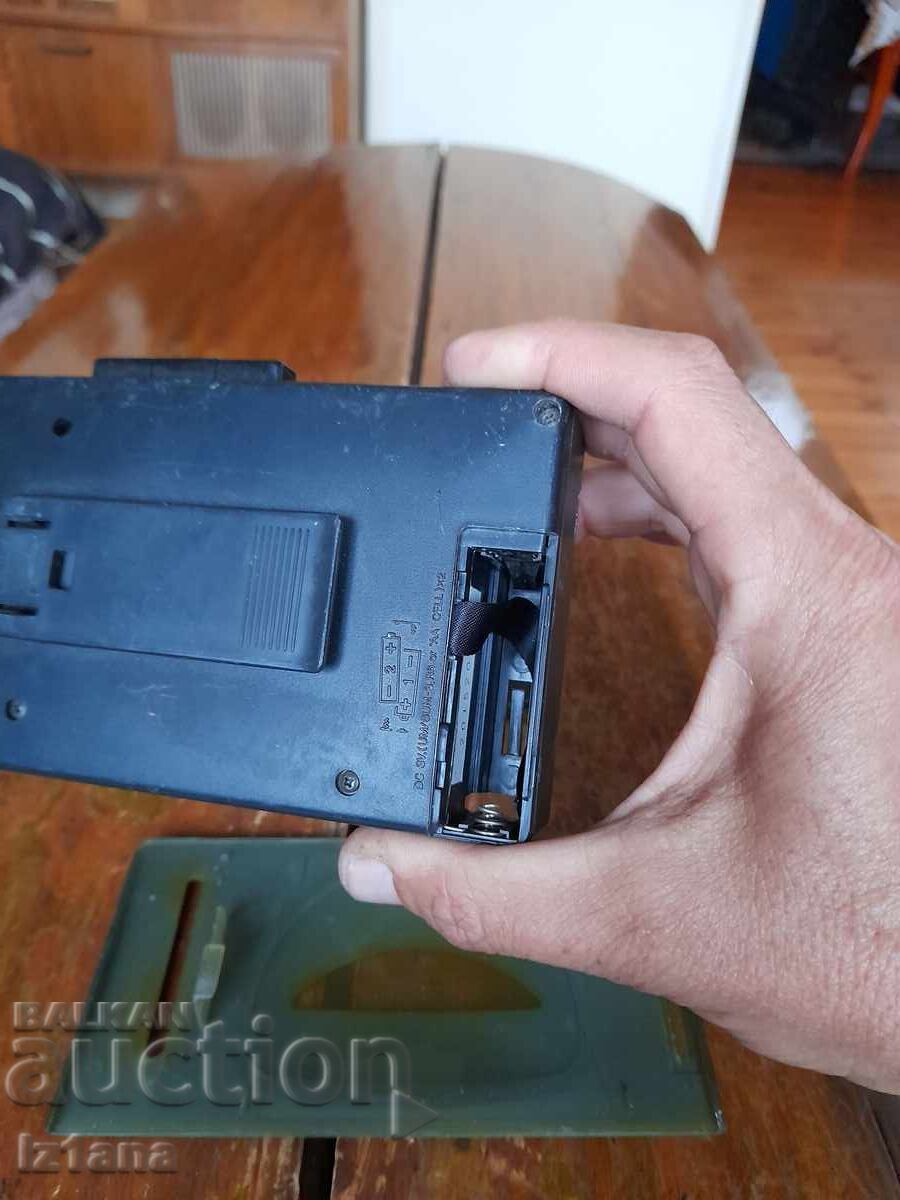 Стар Уокмен,радио Sharp - 7