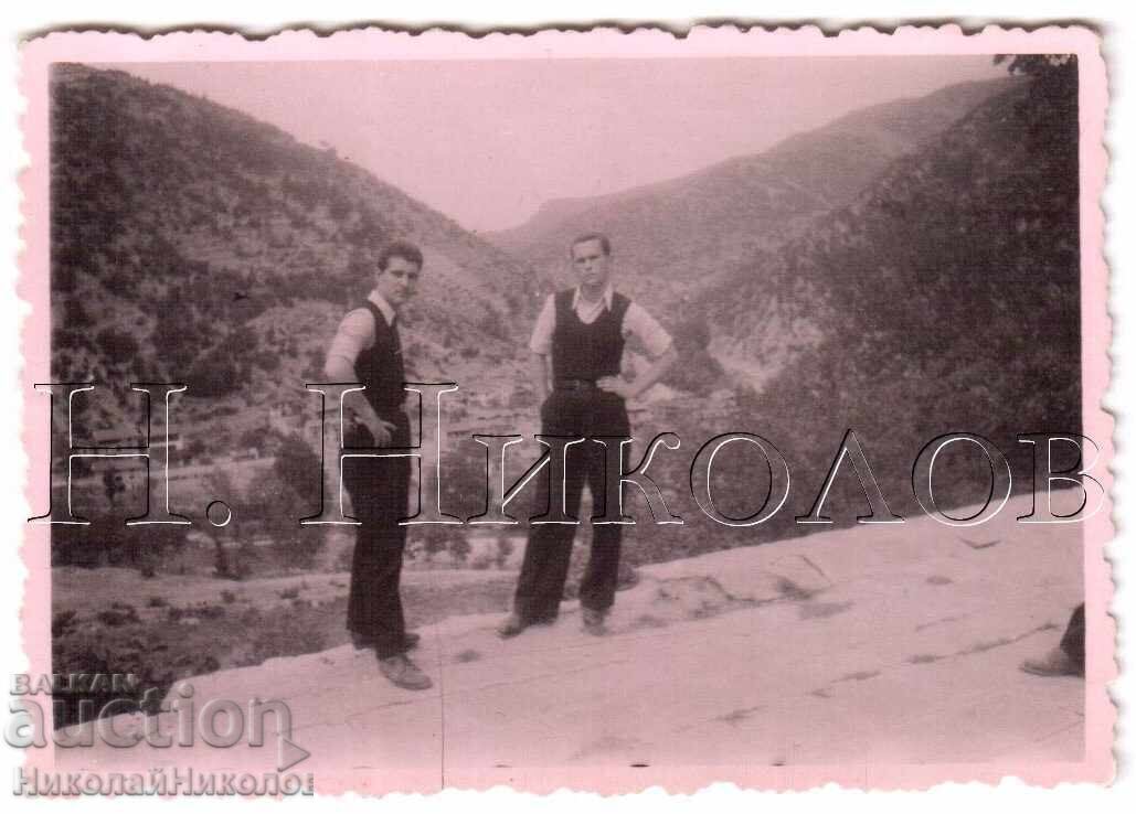 1947 SMALL OLD PHOTO BACHKOVO MONASTERY OSSUARY D803 1947 SMALL OLD PHOTO BACHKOVO MONASTERY OSSUARY D803