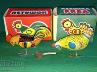 2 jucării vechi rusești mecanice din tablă, Cocoș și Găină