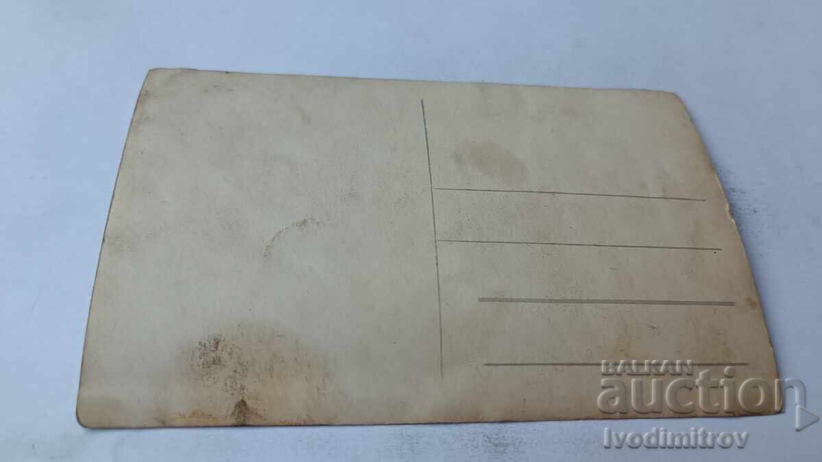 Fotografie Bărbați și femei la o băutură cu preț 2.35 BGN | € 1.20