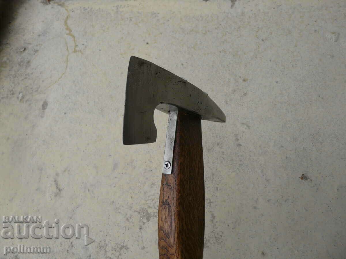 Παράδοση Γερμανικό τσεκούρι - 480