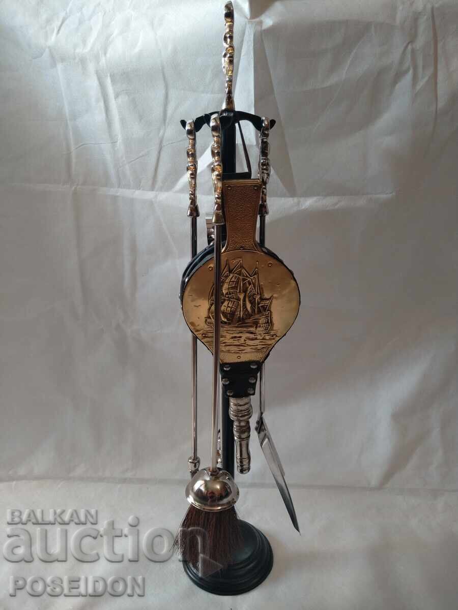 FIREPLACE ACCESSORIES FIREPLACE ACCESSORIES