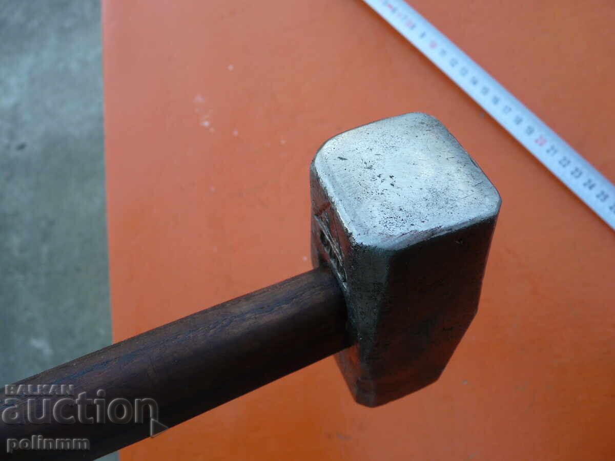 Licitație Ciocan german - 315 Licitație Ciocan german - 315