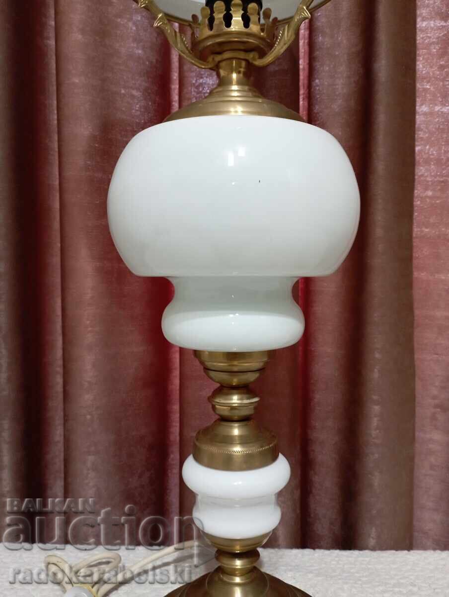Delivery of Set of two large antique beautiful lamps - lamp Delivery of Set of two large antique beautiful lamps - lamp