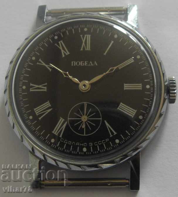 NOU CEAS DE BĂRBAT POBEDA cu preț 159.99 BGN | € 81.80