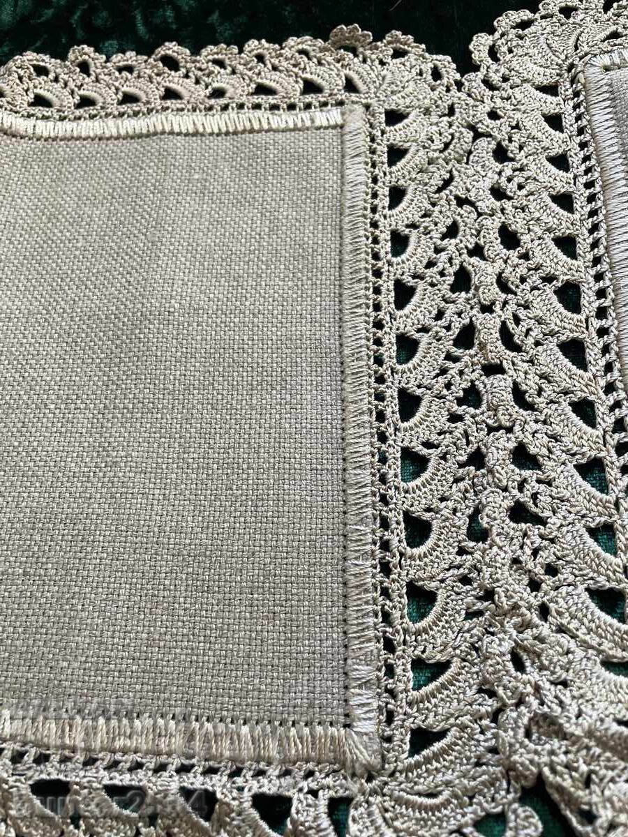 Σετ σερβιρίσματος, τραπεζομάντηλο, λινά με τιμή 69.95 BGN | € 35.76