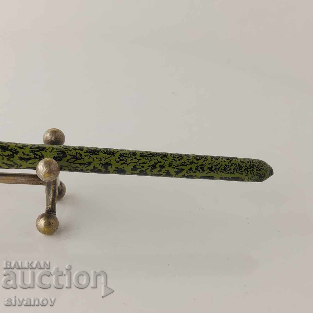 Delivery of Interesting old Bulgarian penholder green #5830 Delivery of Interesting old Bulgarian penholder green #5830