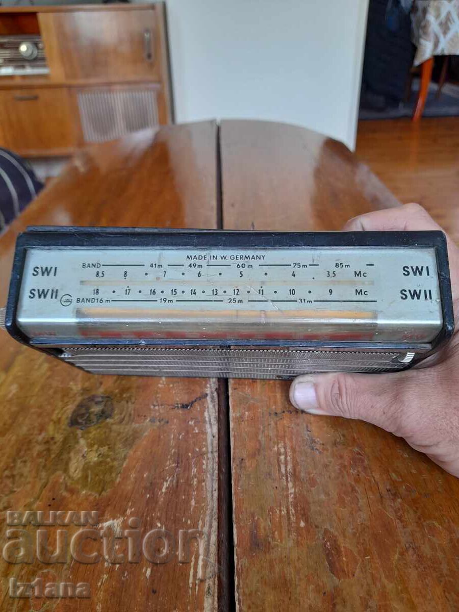 Auction  Old radio, Grundig radio receiver