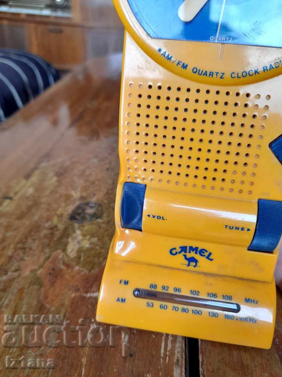 Auction  Camel Radio Clock