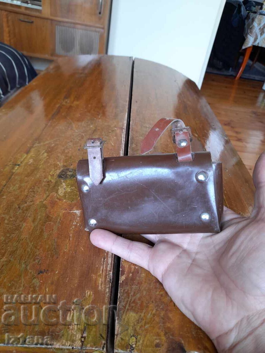 Παράδοση Παλιά τσάντα ποδηλάτου, ποδήλατο