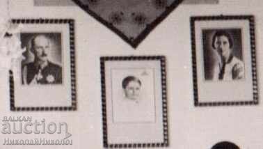 Licitație FOTOGRAFIE VECHE CU ELEVI ÎN CLASĂ FOTO ZAȘEV D846 Licitație FOTOGRAFIE VECHE CU ELEVI ÎN CLASĂ FOTO ZAȘEV D846