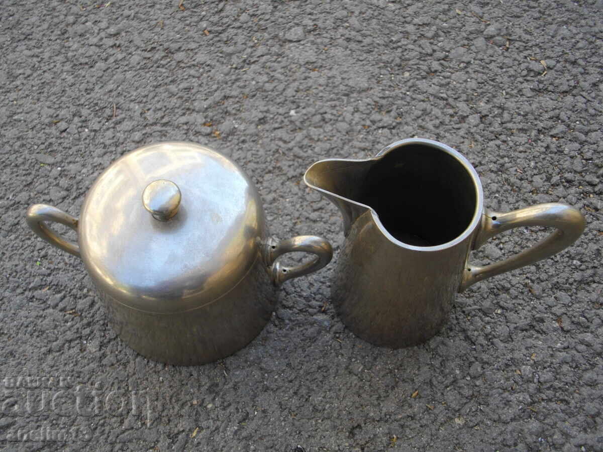 ΠΑΛΙΟ ΜΕΤΑΛΛΙΚΟ ΚΑΝΑΤΑΚΙ ΚΑΙ ΖΑΧΑΡΙΕΡΑ με τιμή € 10.00 | 19.56 BGN