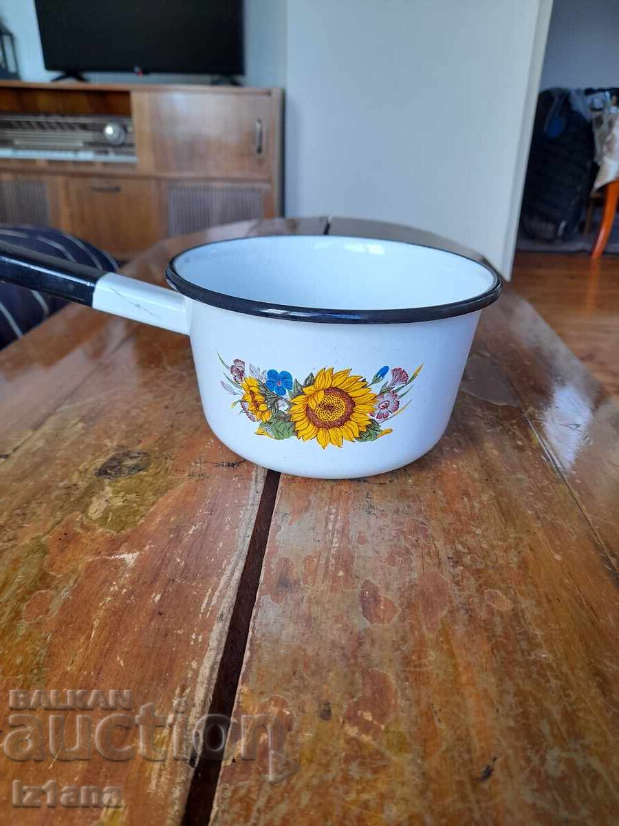 Аукцион Стара емайлирана касерола,тиган