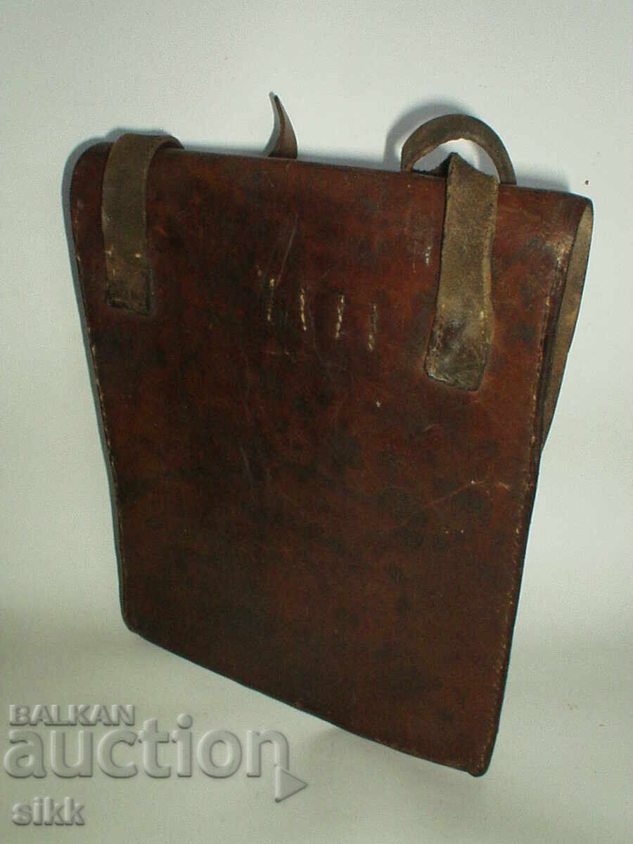 leather bag with price 30.00 BGN | € 15.34