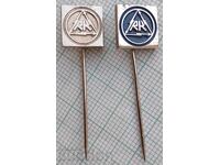 19057 Badges - LOT of 2 pcs