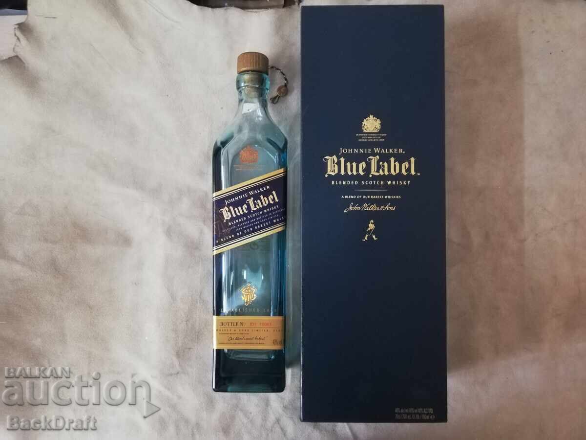 Sticlă de whisky Johnnie Walker Blue Label cu cutie cu preț 89.00 BGN | € 45.50 Sticlă de whisky Johnnie Walker Blue Label cu cutie cu preț 89.00 BGN | € 45.50