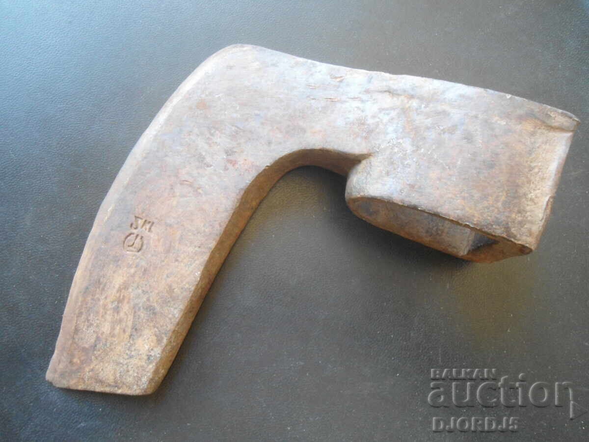 Παλιό τσεκούρι, τσεκούρι, 1.530 kg με τιμή 15.00 BGN | € 7.67