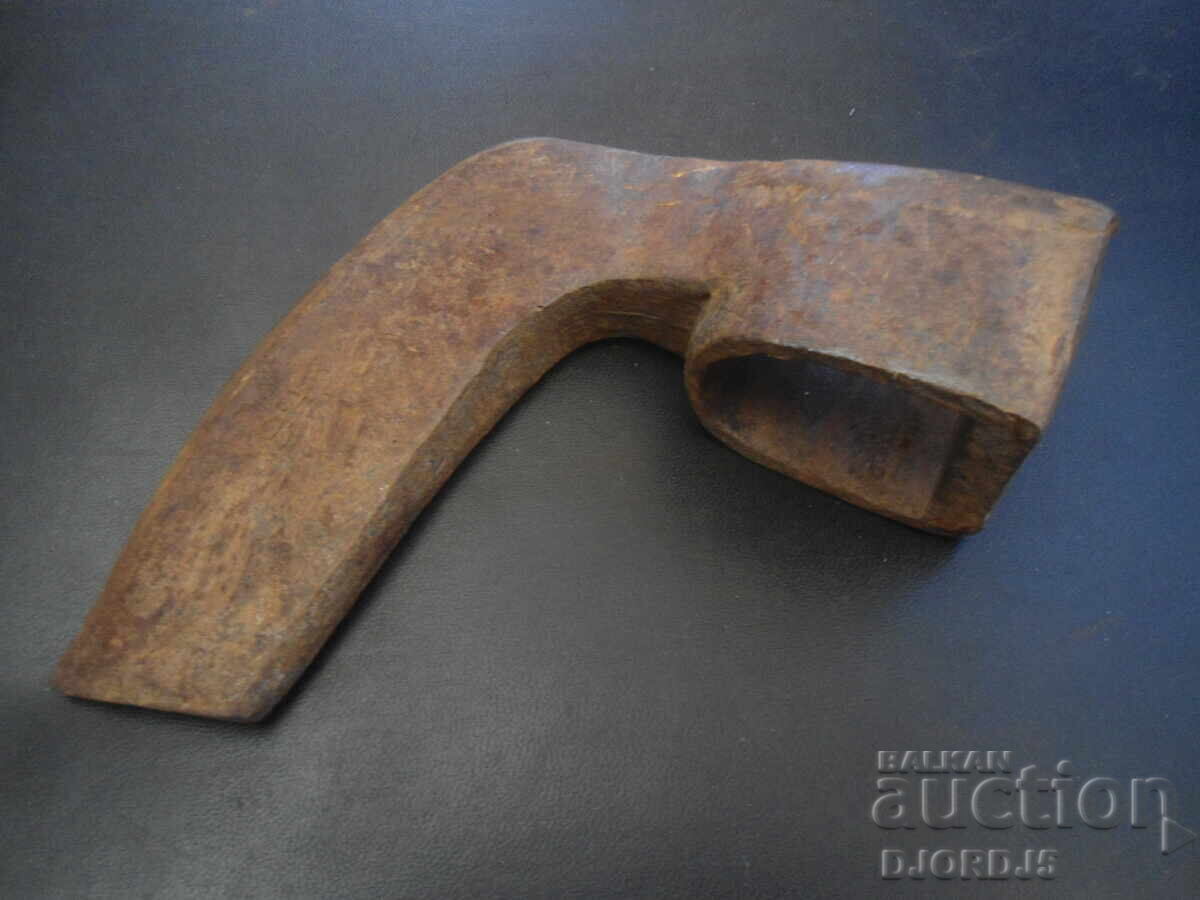 Παράδοση Παλιό τσεκούρι, τσεκούρι, 1.530 kg