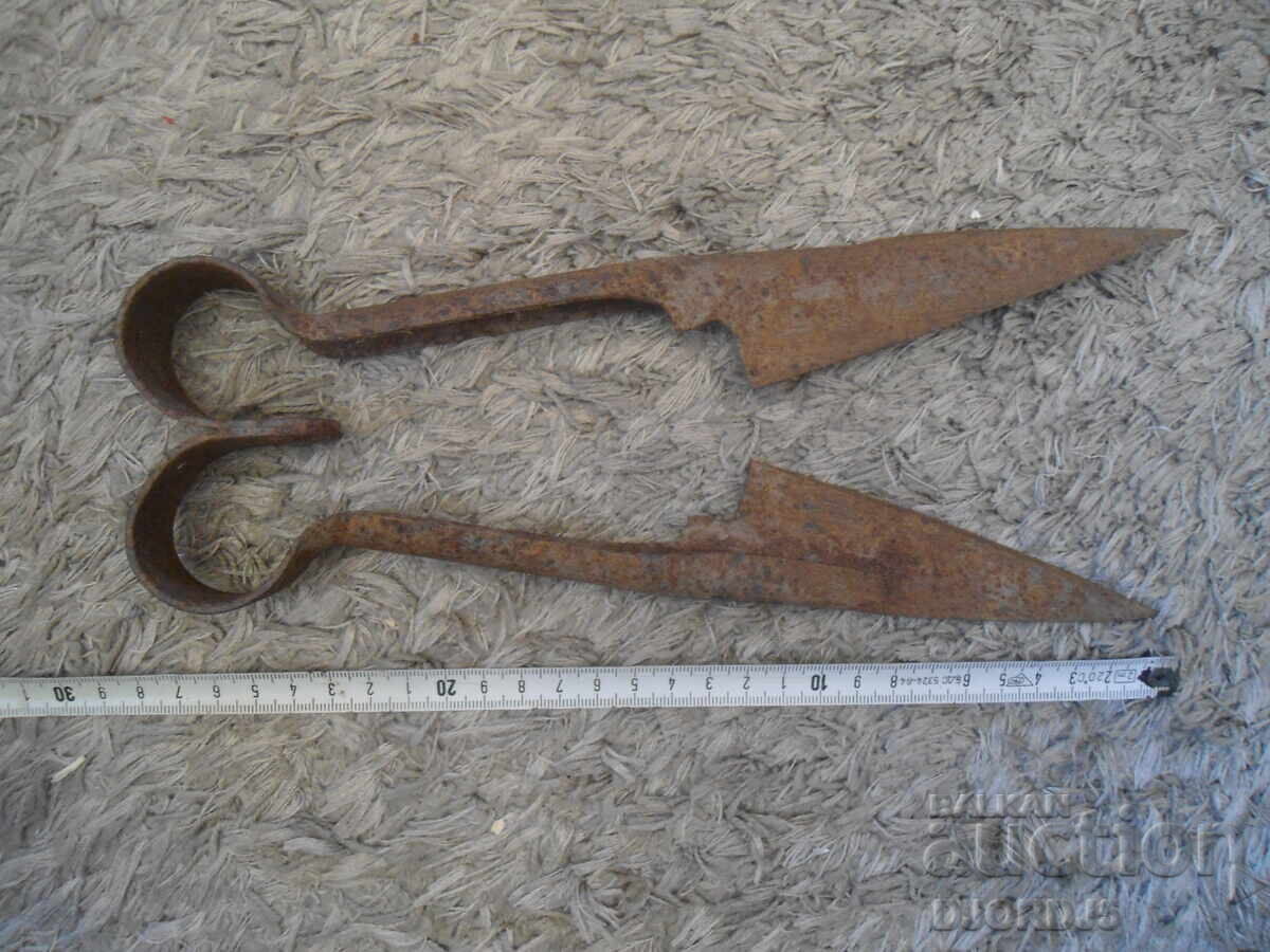 Auction Old forged scissors Auction Old forged scissors
