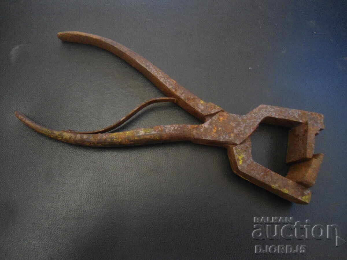 Clești de specialitate vechi Clești de specialitate vechi