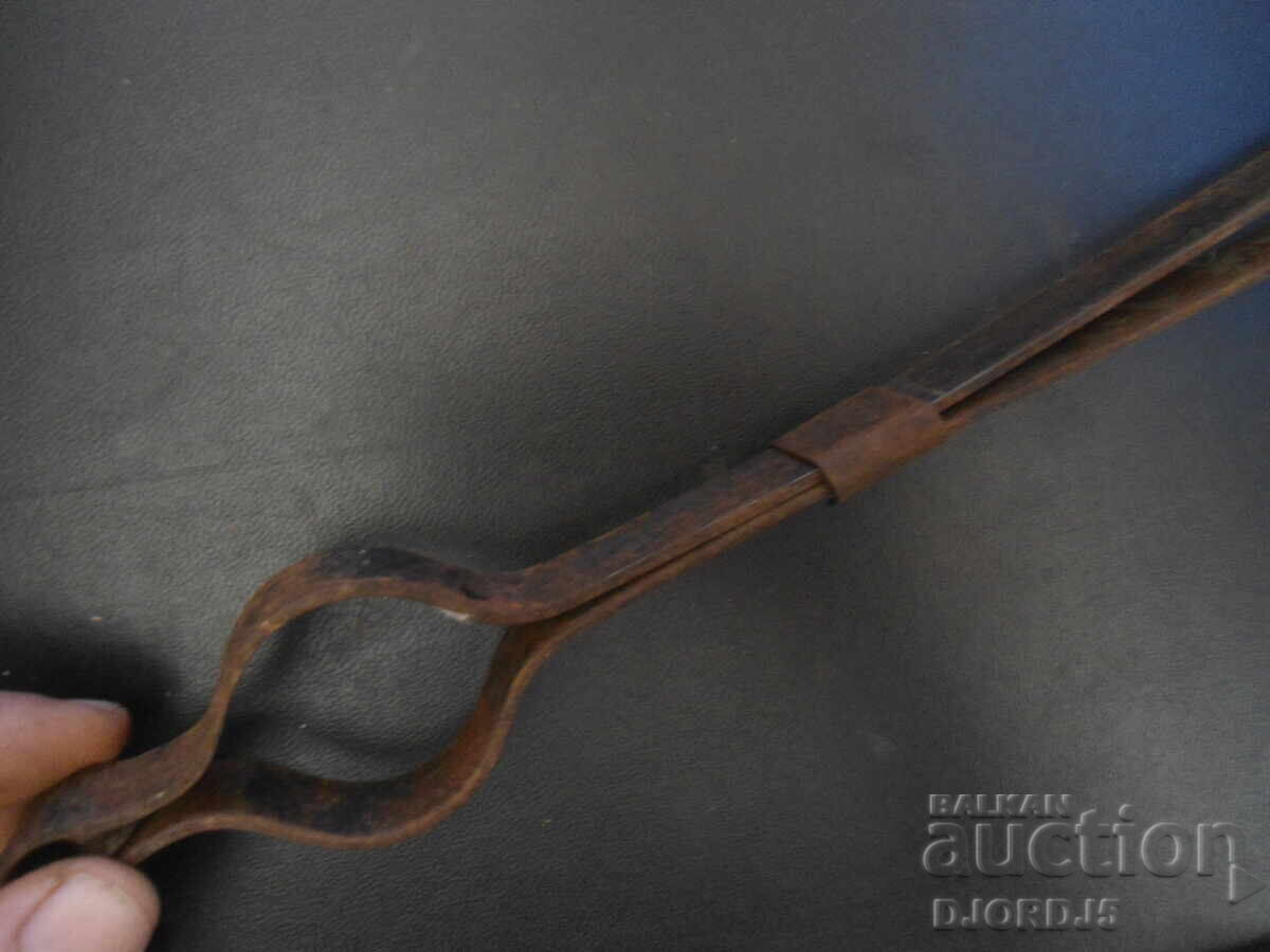 Licitație clește vechi, dilaf