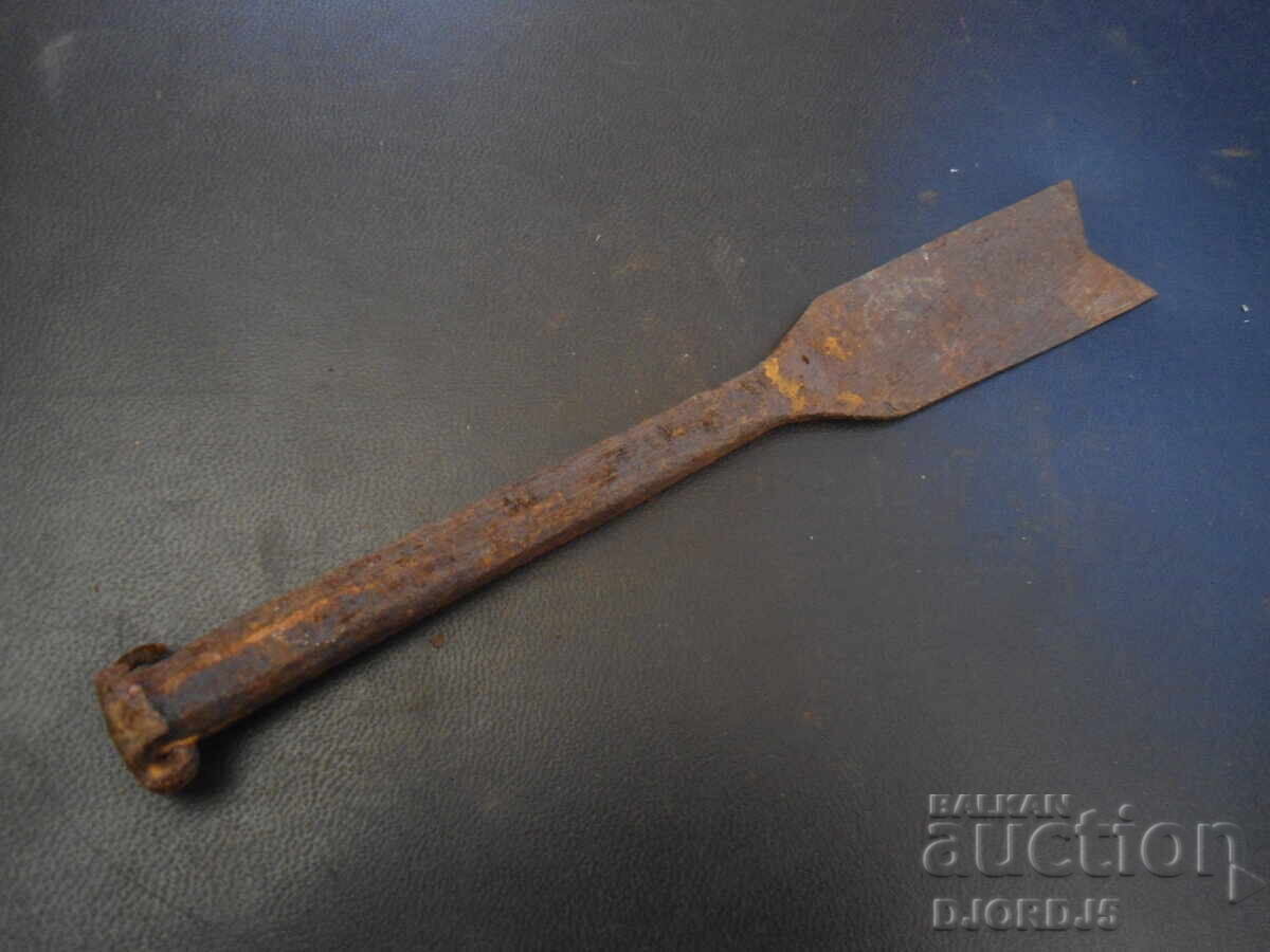 Un instrument vechi cu preț 3.00 BGN | € 1.53