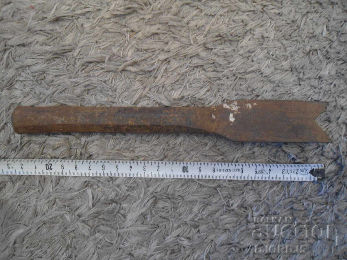 Licitație Un instrument vechi