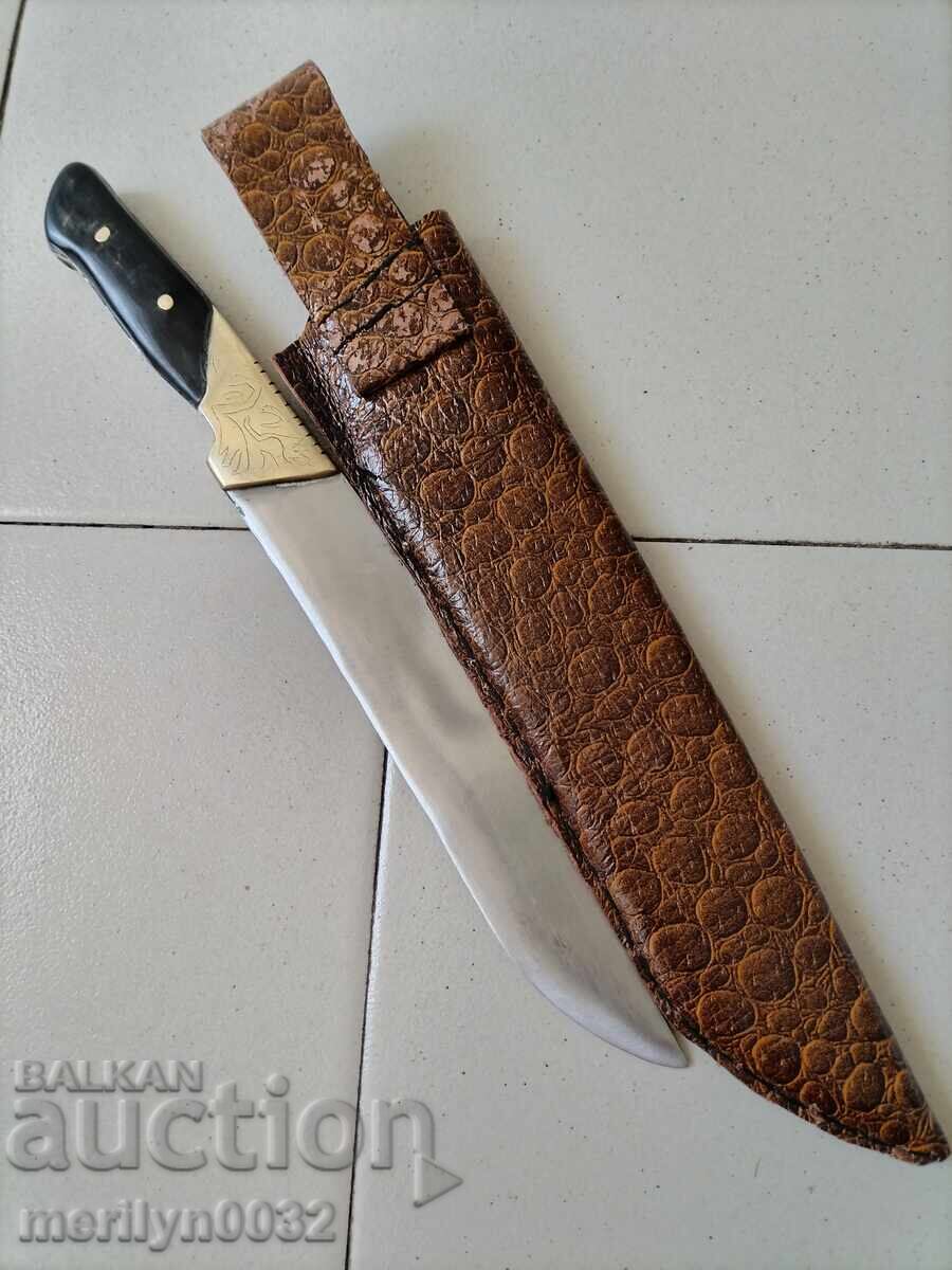 Hunting knife with sheath, buffalo horn handle with price 118.00 BGN | € 60.33