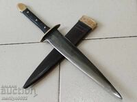 Cuțit Gabrovo, mâner din corn de bivol și teacă cu lamă dublă