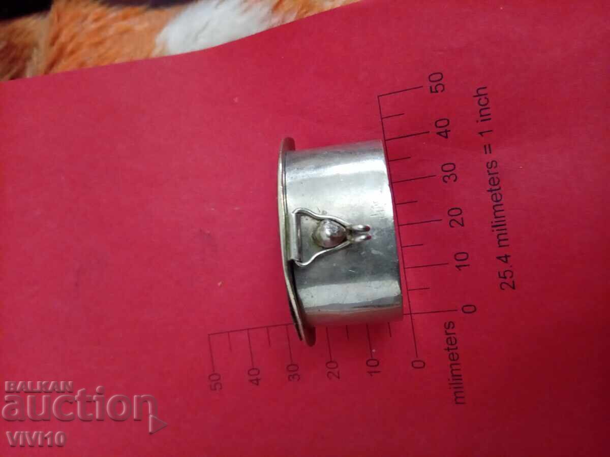 Cutie veche de bijuterii, sidef cu preț 40.00 BGN | € 20.45