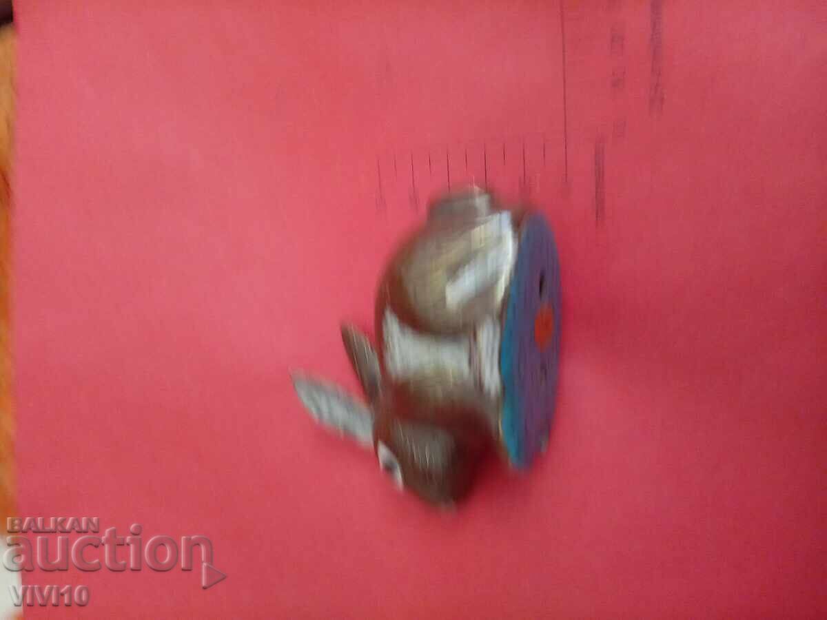 Licitație Figurină veche iepure, email Licitație Figurină veche iepure, email