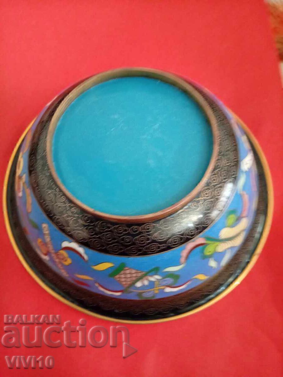 Bol vechi, email, cloisonné cu preț € 40.00 | 78.23 BGN Bol vechi, email, cloisonné cu preț € 40.00 | 78.23 BGN