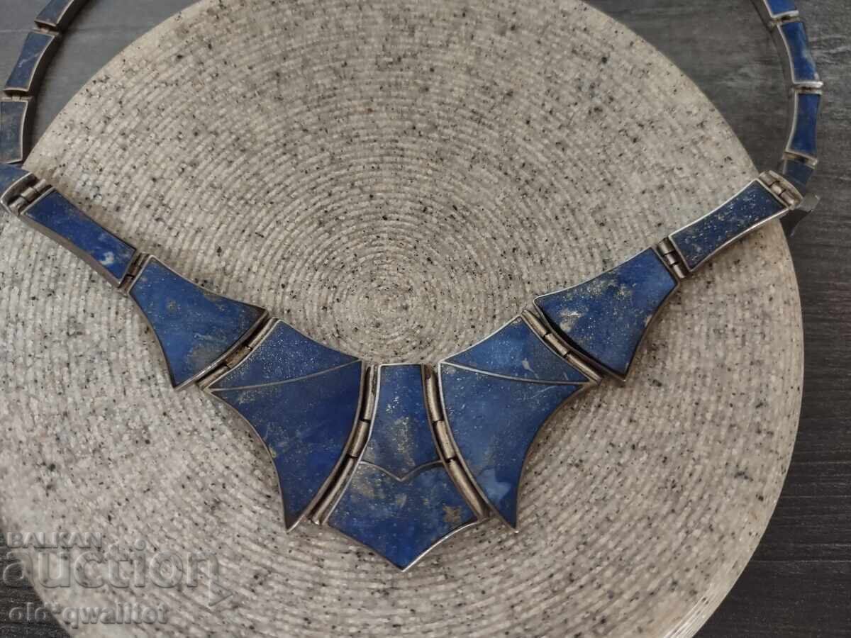 Licitație Colier vechi elegant din argint cu Lapis Lazuli Licitație Colier vechi elegant din argint cu Lapis Lazuli