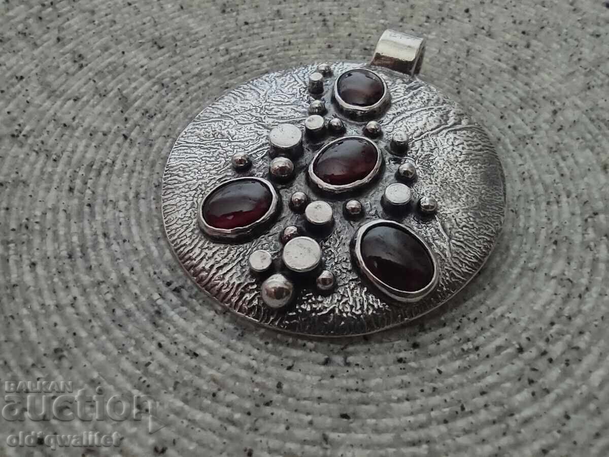 Medalion - argint, lucrat manual, cu Almandin - Granada - 7