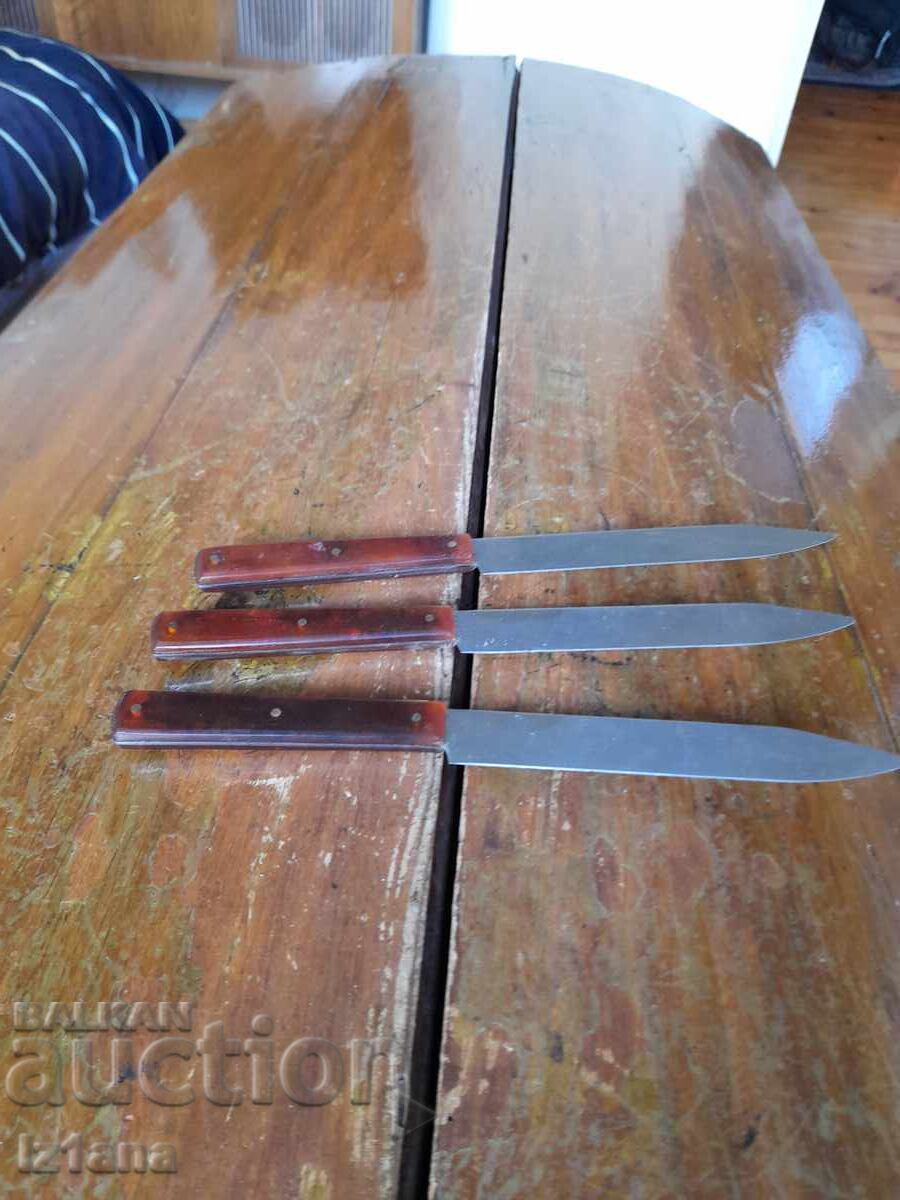 Delivery of Old kitchen knife, knives