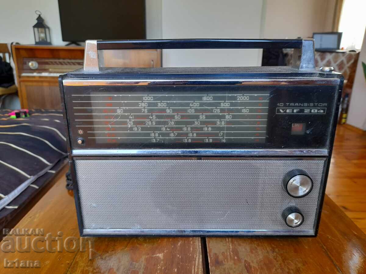 Παλιό ραδιόφωνο VEF, VEF 204