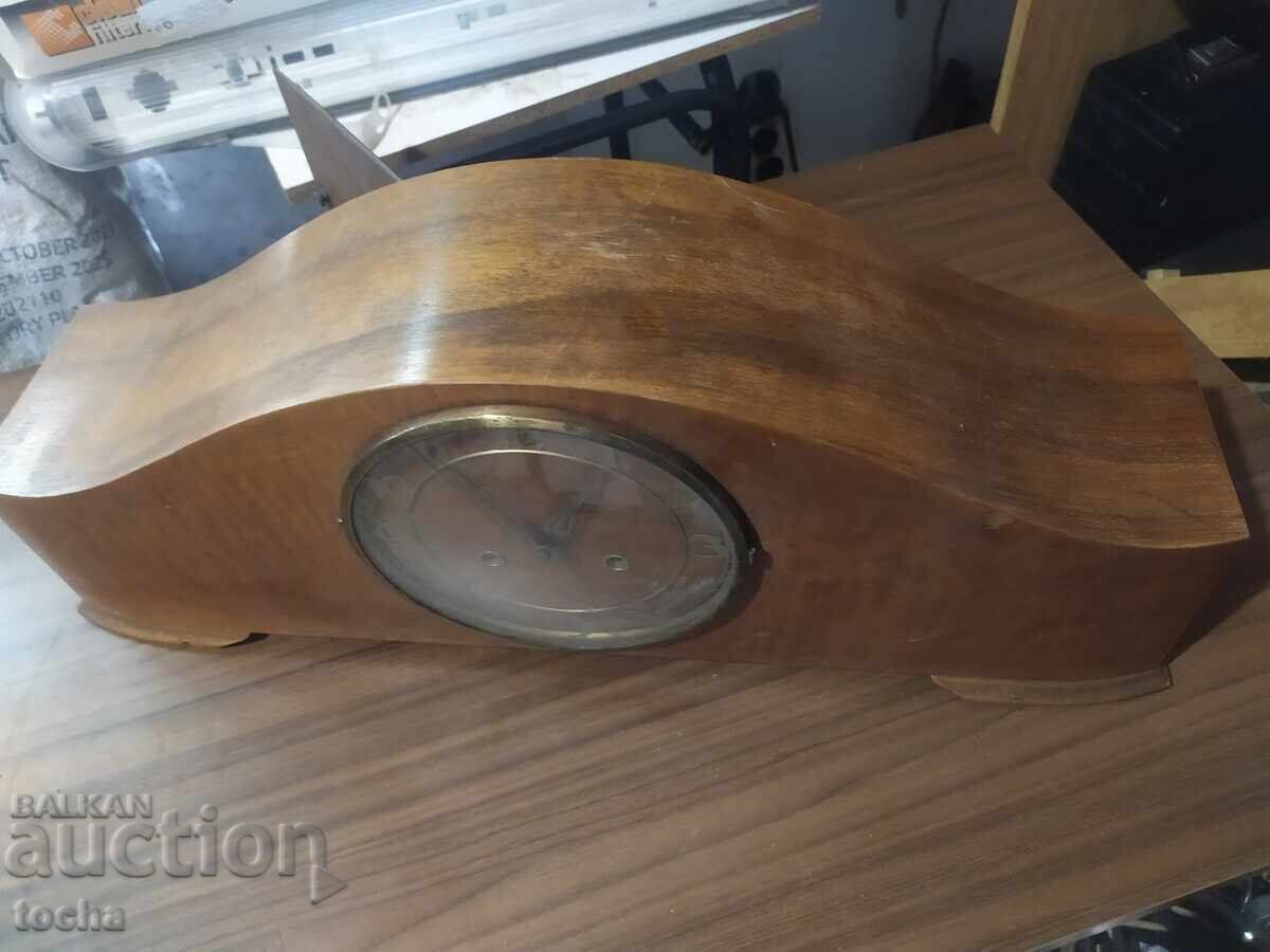 Ρολόι τζακιού με γκονγκ, λειτουργικό. BZTS με τιμή 199.80 BGN | € 102.16