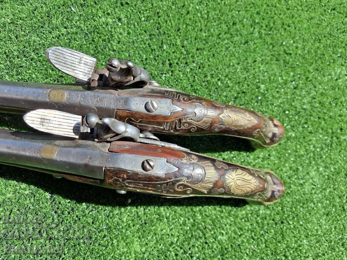 A pair of flintlocks - 5 A pair of flintlocks - 5