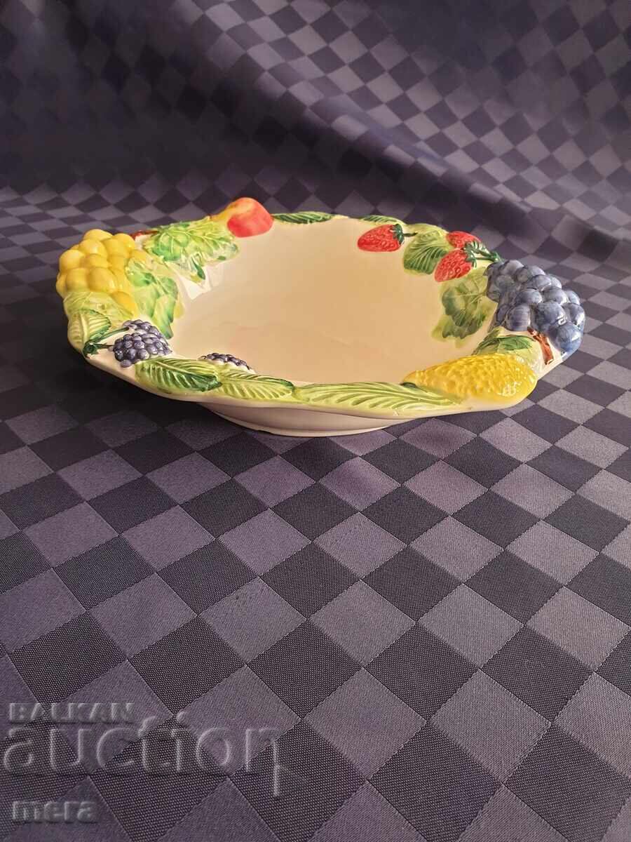 Fructieră din porțelan italian cu fructe în relief