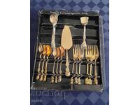 Set tacâmuri de desert - 15 piese