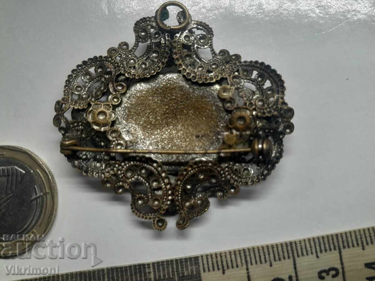 Livrarea Broșă Art Deco, porțelan, filigran, granulație, flori